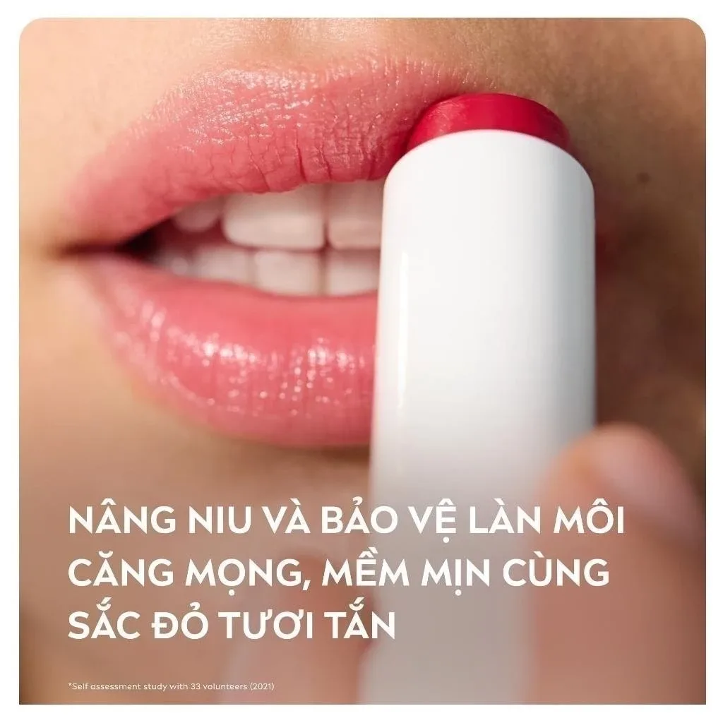 Son Dưỡng Môi Có Màu NIVEA Strawberry Shine Sắc Đỏ Dâu Tây Dưỡng Ẩm Hồng Môi Không Chứa Chì 4.8g 3